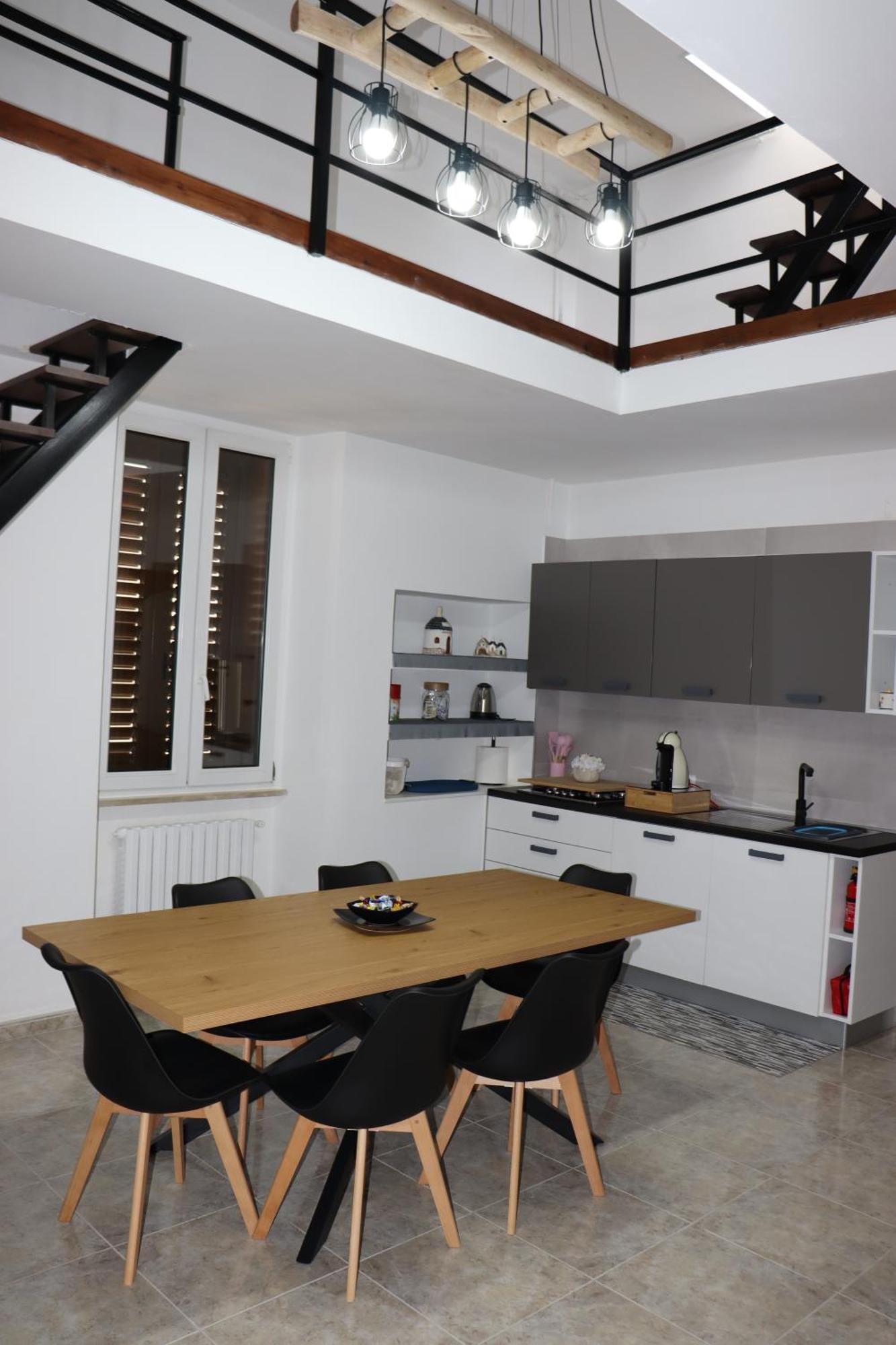 Laviano House Apartment Brindisi Bagian luar foto