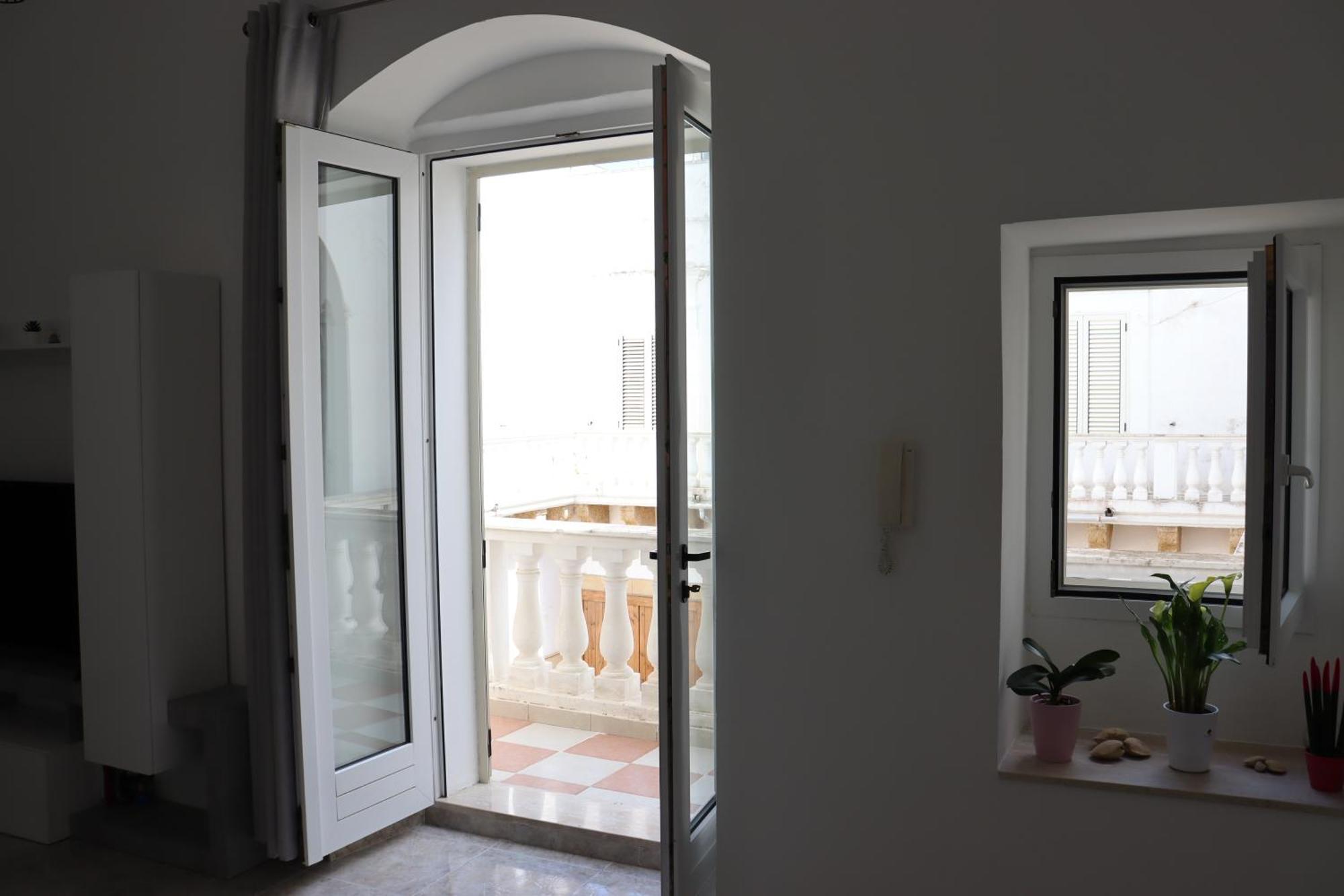 Laviano House Apartment Brindisi Bagian luar foto